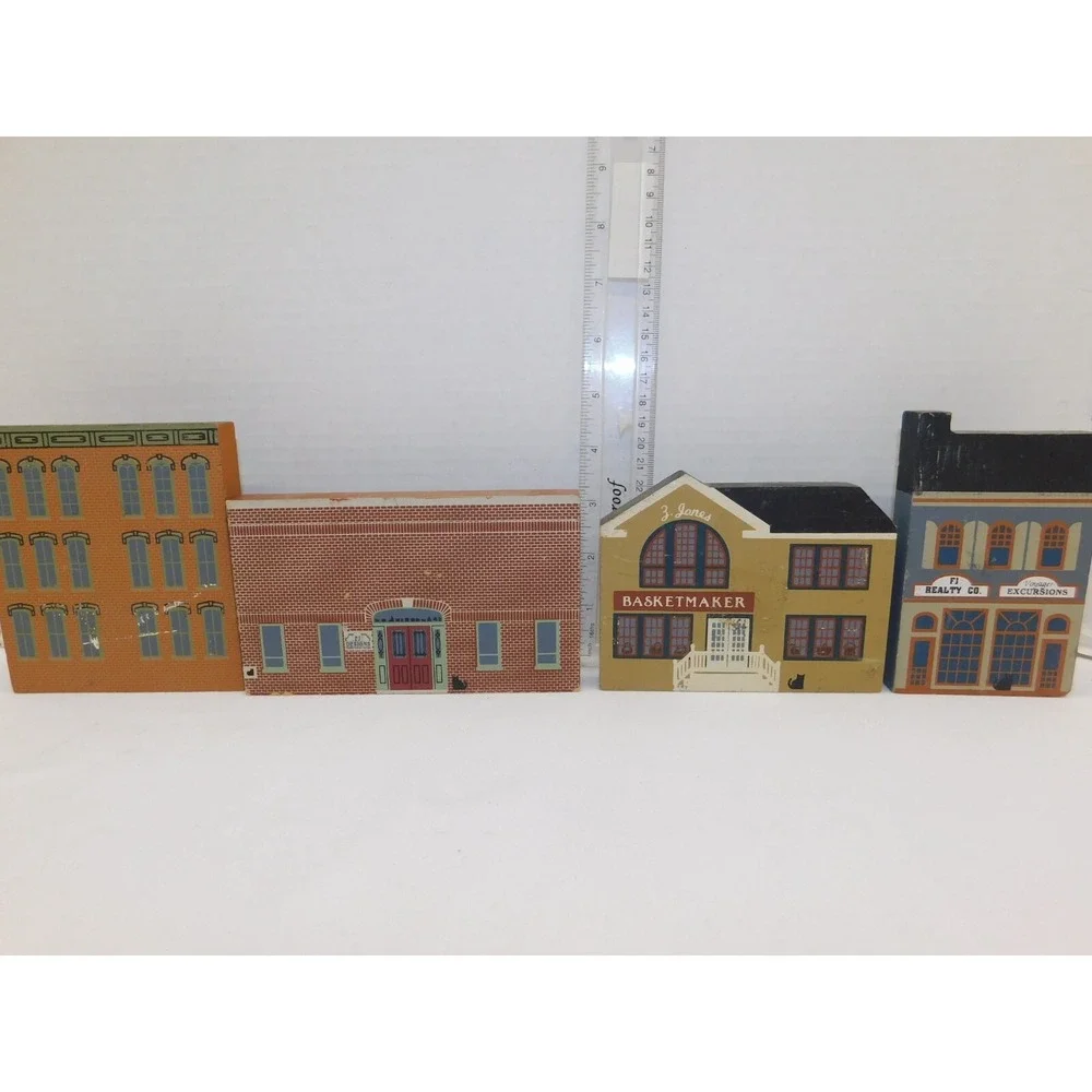 The Cat's Meow Village Lot of 6  Shelf Sitters